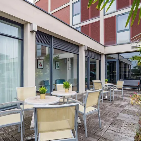 Otel Brit Du Stade Ouest 3*