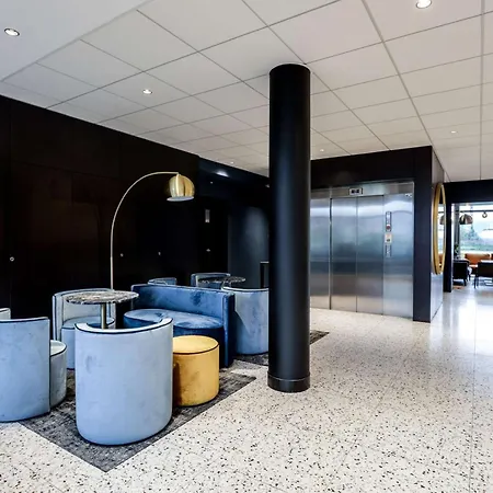 Brit Du Stade Ouest Otel 3*